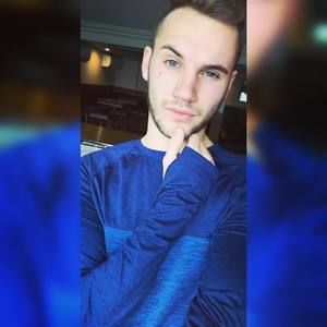 Meet your Posher, Alex